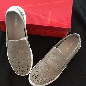 Vionic shoes